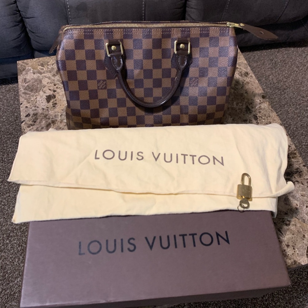 Louis Vuitton Speedy 30